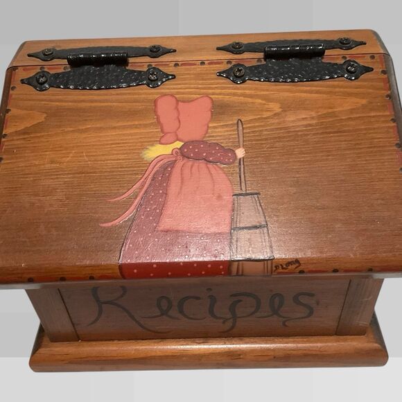 Vintage Wood Recipe Box Hand Painted Amish Girl Rustic Primitive Farmhouse 9x6.5 - Picture 9 of 16